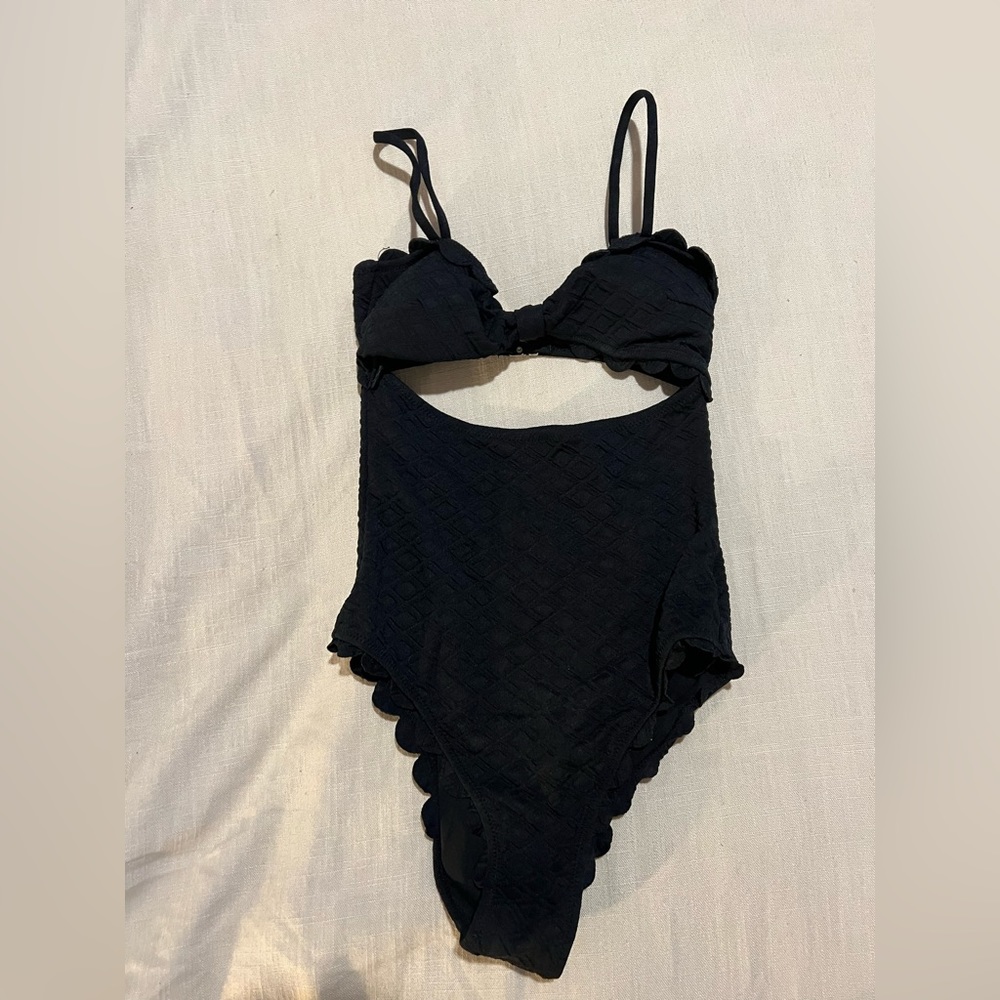 Xs Cupshe Suit - Picture 5 of 7